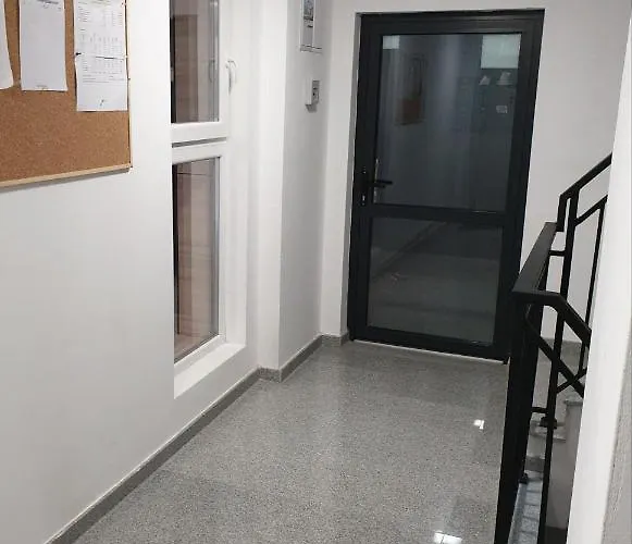 New The Twins Two-bedroom, 3 At 15 Tsani Ginchev Street, Floor 2 Apartamento