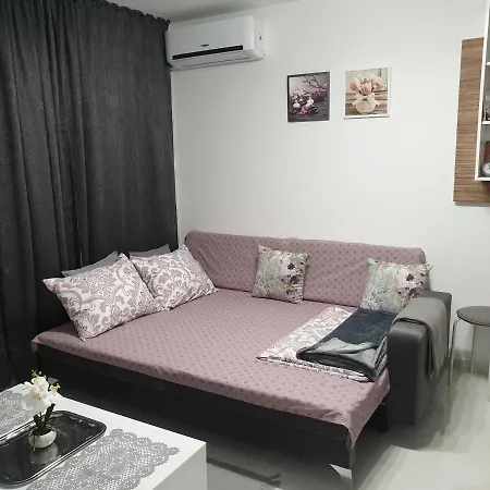 Apartman New The Twins Two-bedroom, 3 At 15 Tsani Ginchev Street, Floor 2