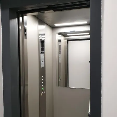 Apartament New The Twins Two-bedroom, 3 At 15 Tsani Ginchev Street, Floor 2 Varna