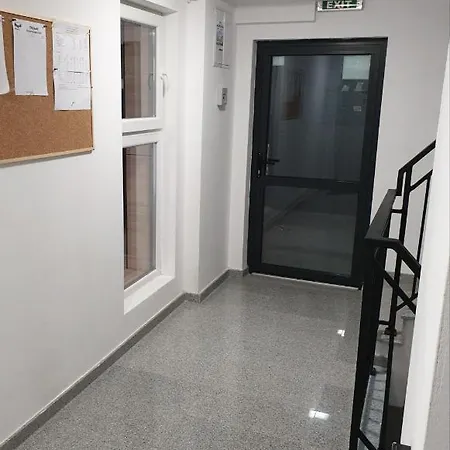 New The Twins Two-bedroom, 3 At 15 Tsani Ginchev Street, Floor 2 Apartman