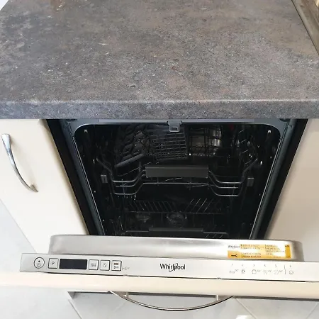 New The Twins Two-bedroom, 3 At 15 Tsani Ginchev Street, Floor 2 Apartament Varna