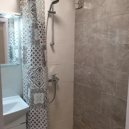 Apartman New The Twins Two-bedroom, 3 At 15 Tsani Ginchev Street, Floor 2 Várna