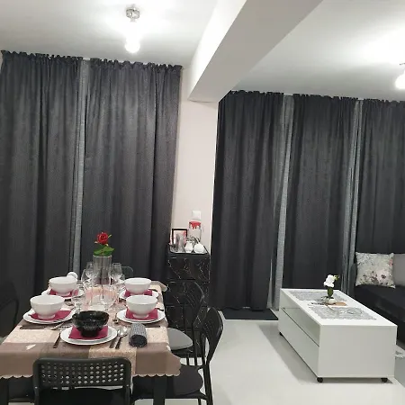 Daire New The Twins Two-bedroom, 3 At 15 Tsani Ginchev Street, Floor 2