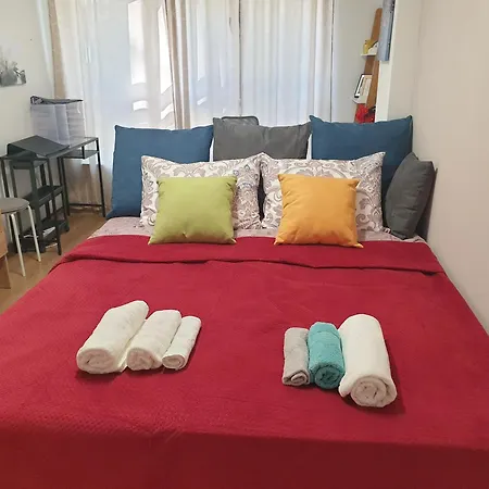 Апартаменти New The Twins Two-bedroom, 3 At 15 Tsani Ginchev Street, Floor 2 Варна