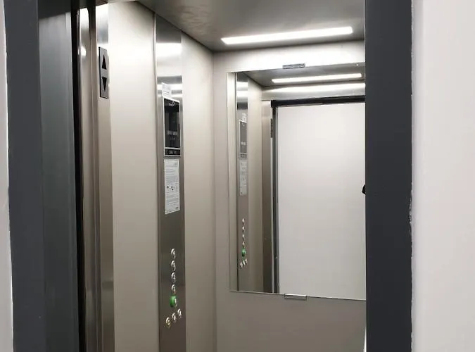 Apartment New The Twins Two-bedroom, 3 At 15 Tsani Ginchev Street, Floor 2 Varna